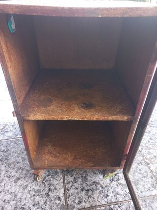 Armario metalico antiguo