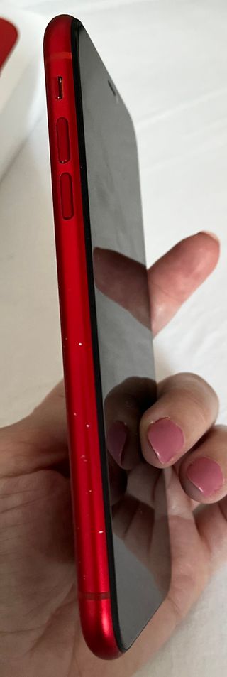 iPhone XR en color rojo 128gb de almacenamiento