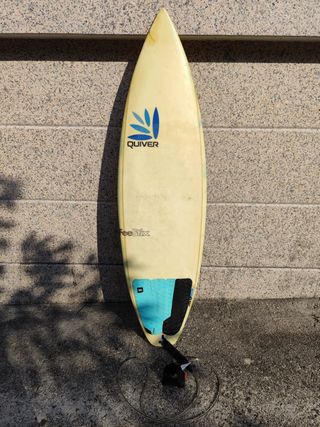 Vendo tabla de surf quiver +funda