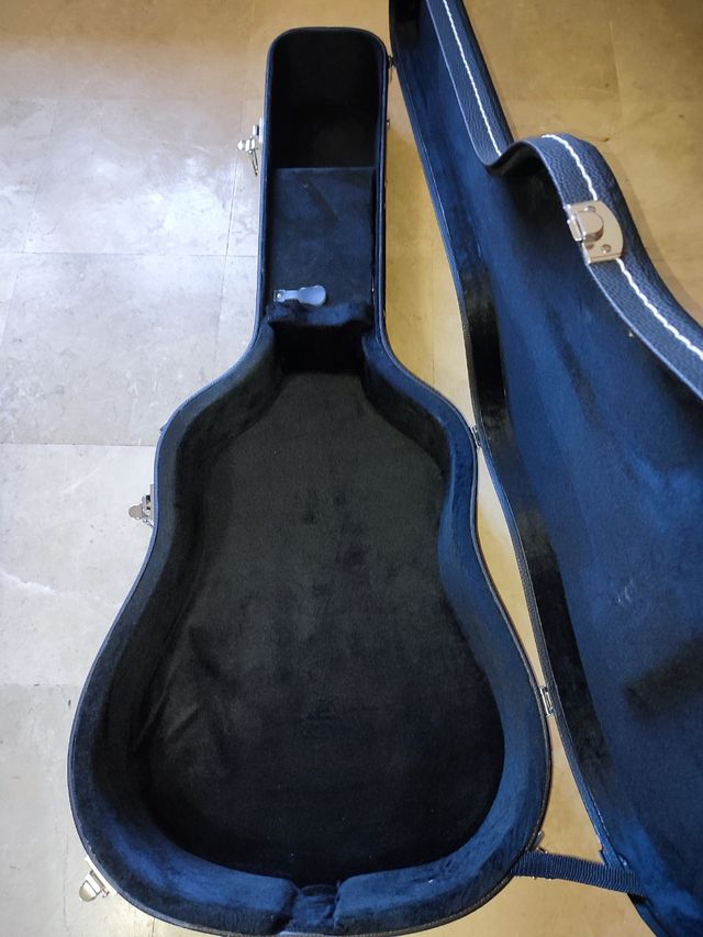 Estuche de guitarra GEWA