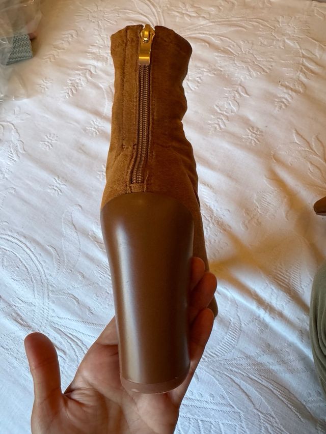 Botin camel oscuro tacon bloque talla 38 RAID 