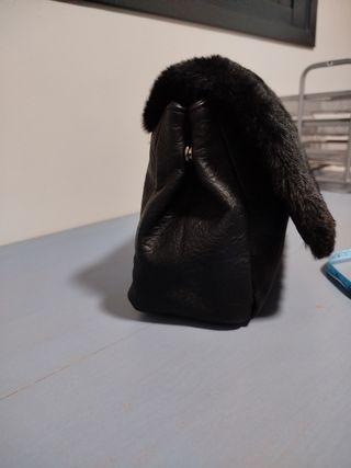 Bolso de pelo negro