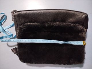 Bolso de pelo negro