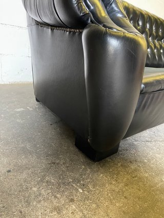 ✅sofa chester original de cuero en buen estado