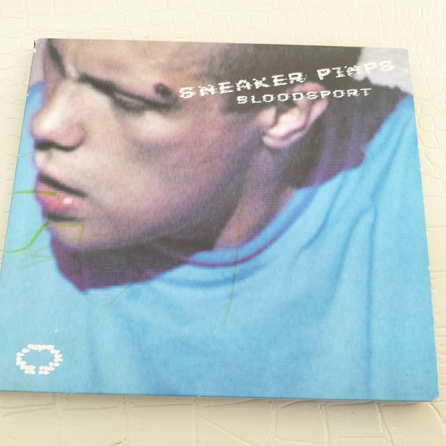 Sneaker Pumps - Bloodsport