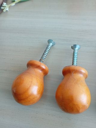 Conjunto de 4 tiradores madera pino