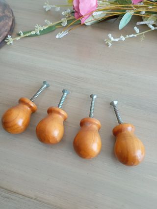 Conjunto de 4 tiradores madera pino