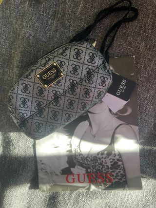 Neceser NUEVO GUESS