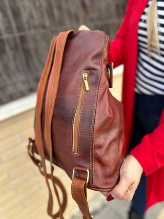 MOCHILA CUERO CIERRE ANTIRROBO CRUDADO