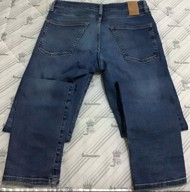 Pantalón joven hombre