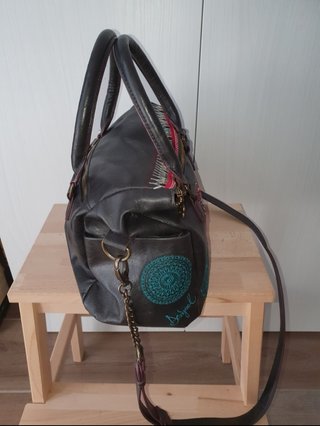 Borsa Desigual  nera a ricami multicolore