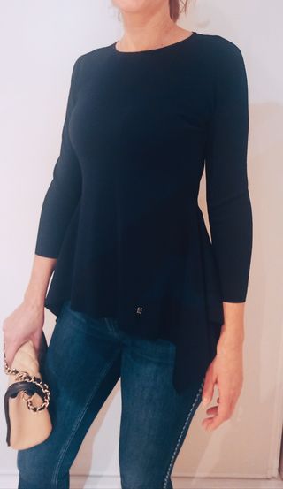 Top asimétrico punto stretch Carolina Herrera