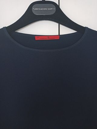 Top asimétrico punto stretch Carolina Herrera