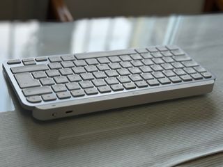 Teclado Logitech MX Keys Mini Max + REGALO Soporte