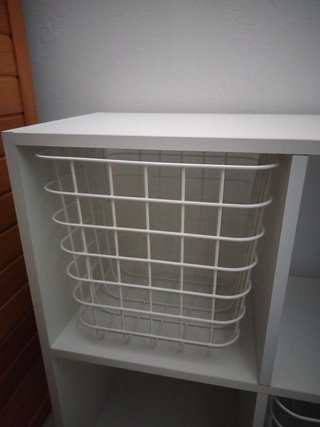 Mueble almacenaje y cestas