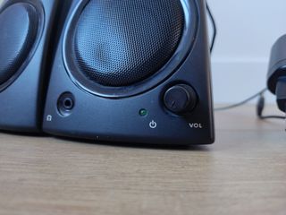 Altavoces Logitech Z130