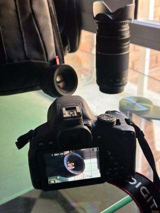 Canon EOS 700D y objetivos