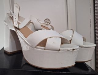 Sandalias de plataforma blancas talla 39