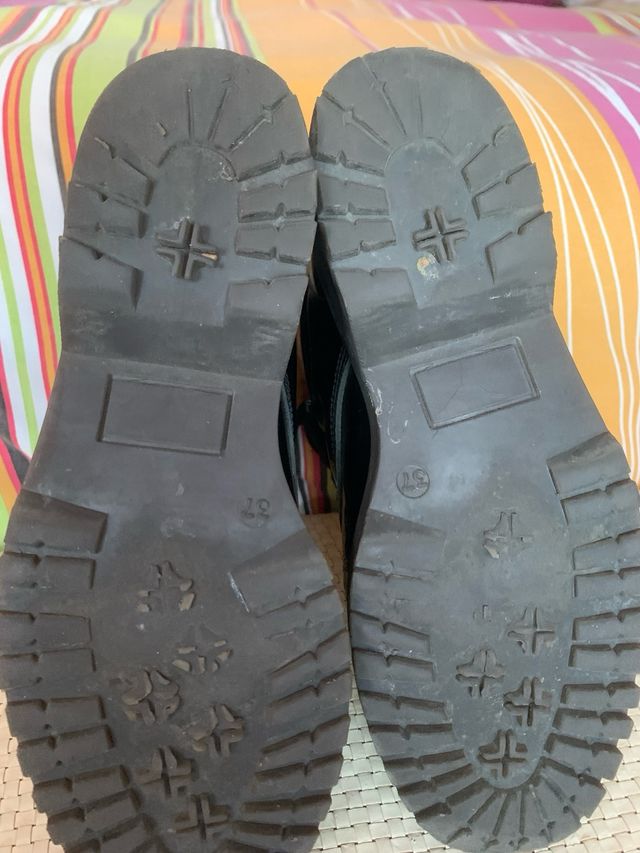 Botas negras de piel 