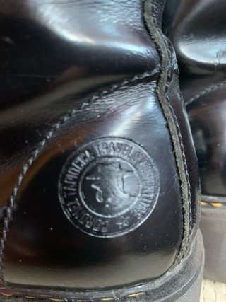 Botas negras de piel