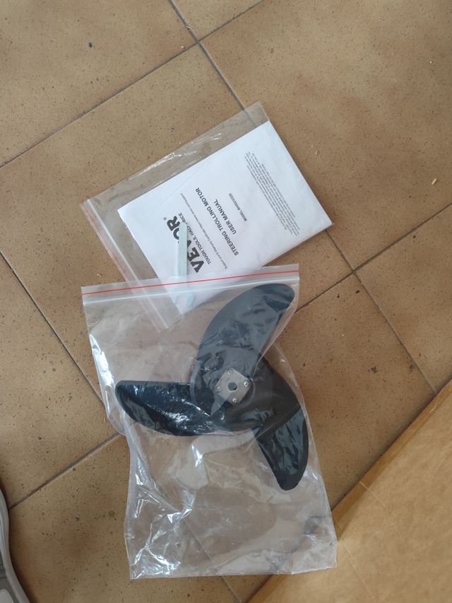 Motor fuera borda eléctrico 86lb