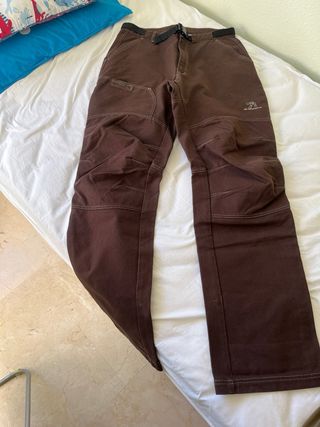 Pantalón montaña y nieve