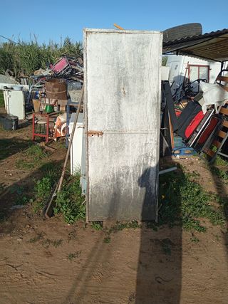 Puerta hierro