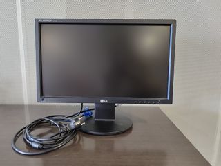 Monitor LG de 19 pulgadas