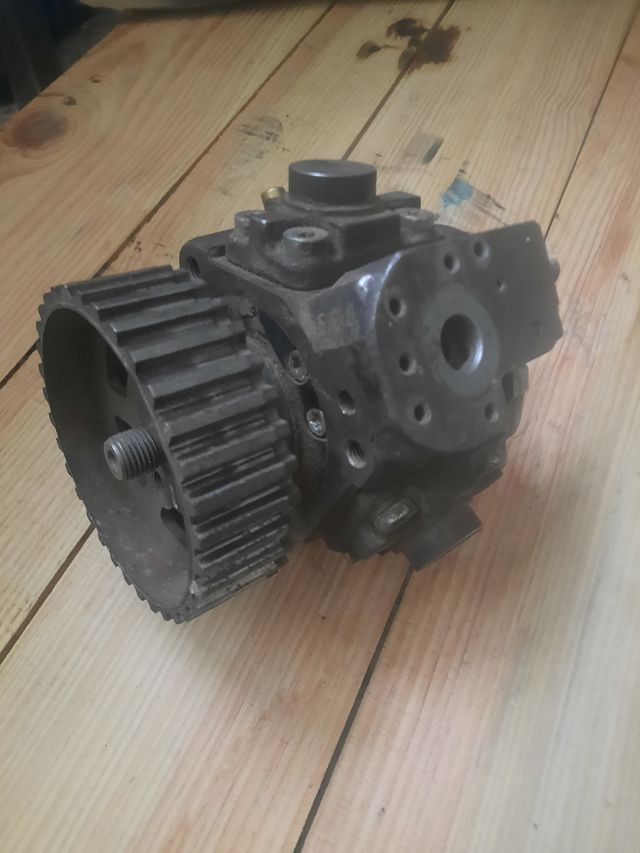 Citroen C4 Bomba inyectora 