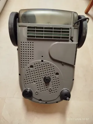 Vaporeta y aspiradora. DI4.