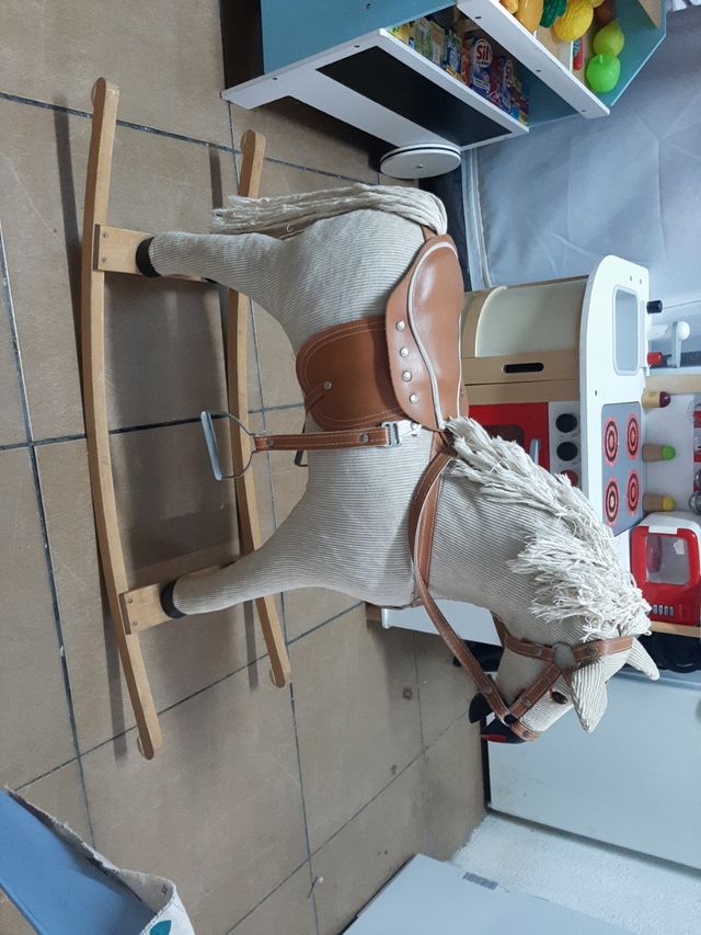 Cavalinho de madeira