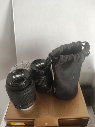 Cámara Reflex Nikon en caja. Kit 2 Objetivos incl.