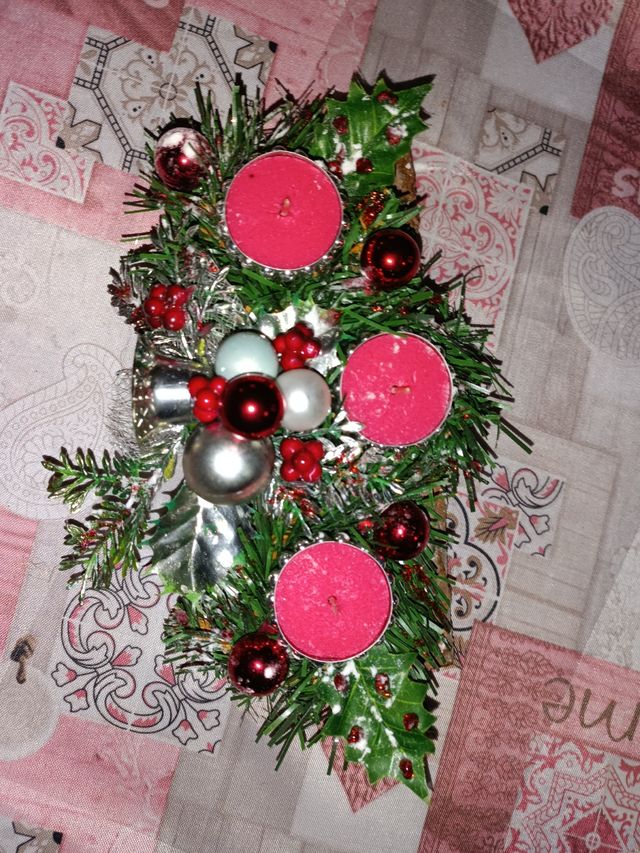 Centrotavola Natalizio con candele profumate