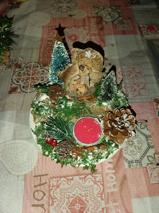 Centrotavola Natalizio decorato a mano