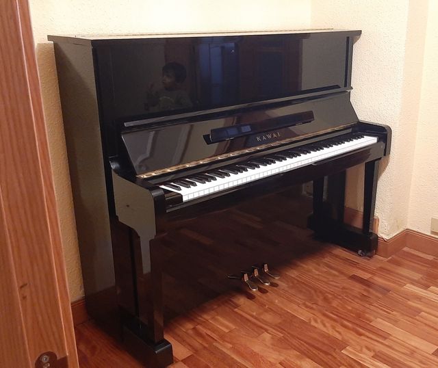 Piano Kawai, modelo BS-2A
