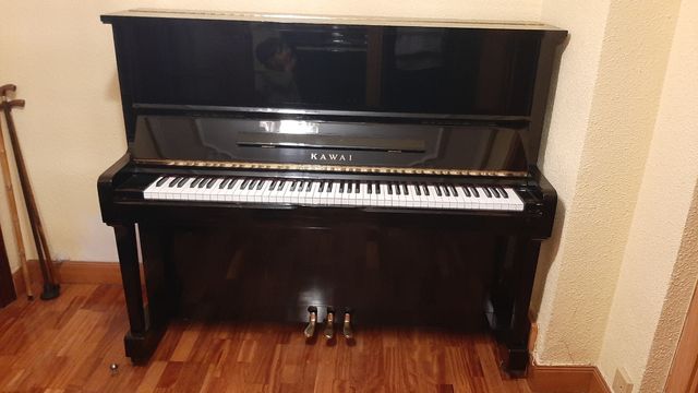 Piano Kawai, modelo BS-2A