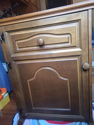 Maquina de coser con mueble