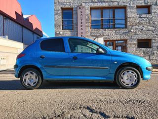 Peugeot 206 2001