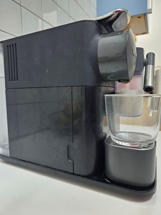 Nespresso Lattissima negro