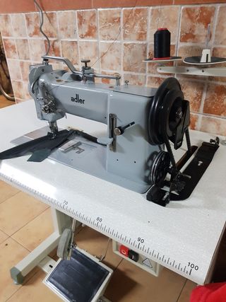 Maquina de coser industeial
