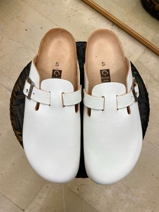 Zuecos de piel Klaus Linn