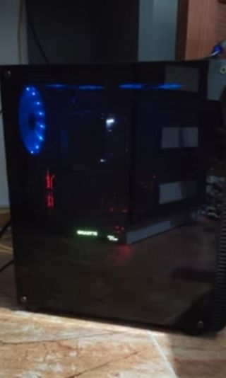 Ordenador semi nuevo