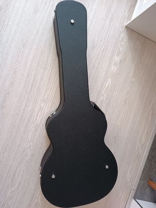 Estuche Taylor 314 grand auditorium