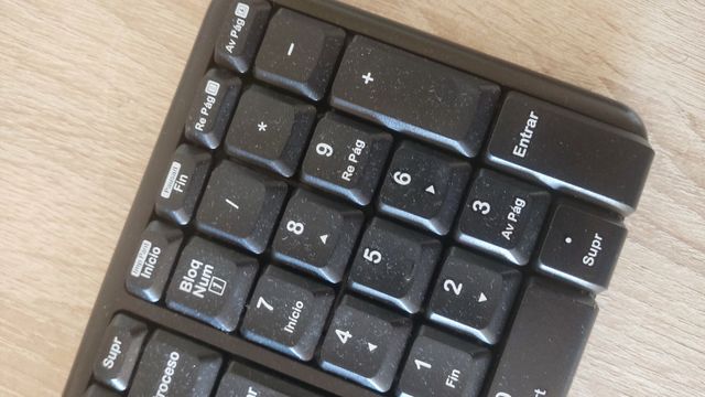 Teclado Logitech K220 Bluetooth