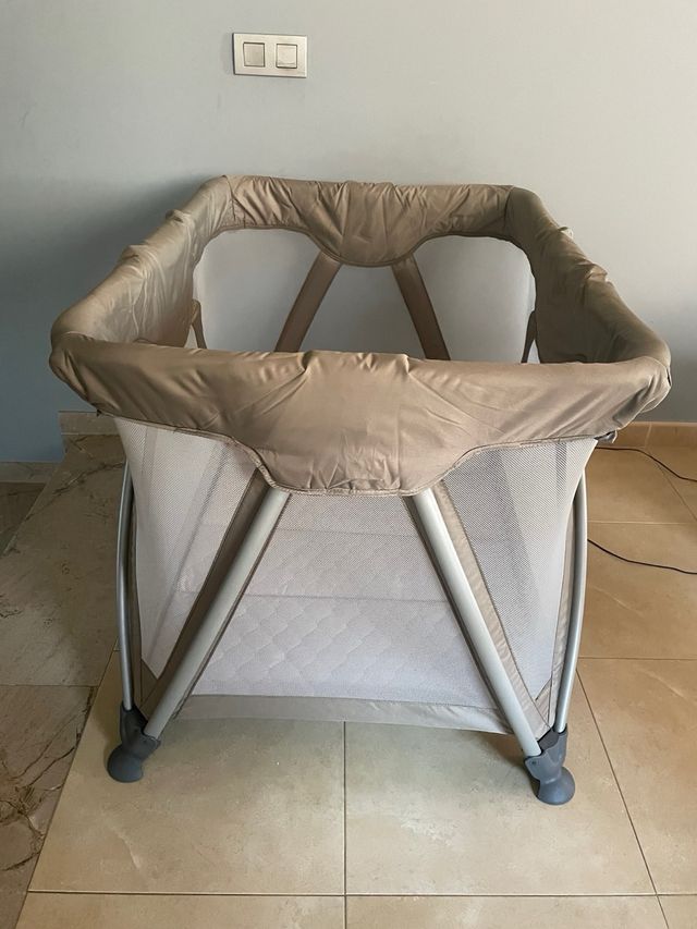 Cuna y paque plegable