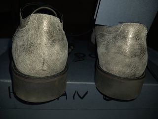 Hogan scamosciate riflessi oro