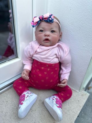 Bebé reborn pintado a mano