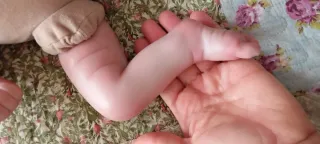 Bebé reborn pintado a mano