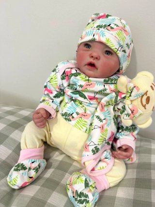 Bebé reborn pintado a mano