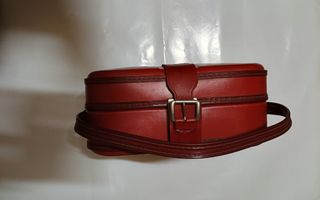 Maleta neceser rígido con asa colgar